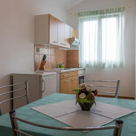 Sanja Apartment *
