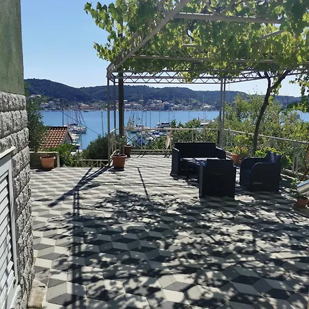 Sanja Apartment *